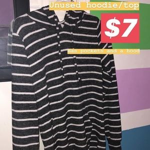Unused striped hoodie